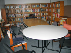 117classroom-library-600