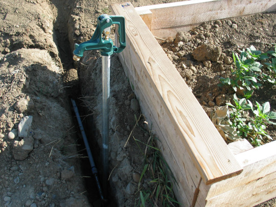 irrigation-faucet&pipe
